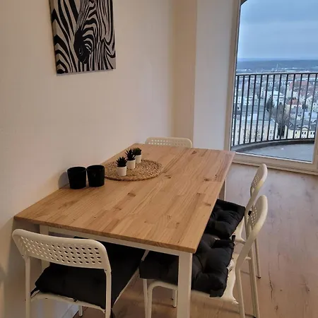 Apartment Penthouse Im 20 Stock *